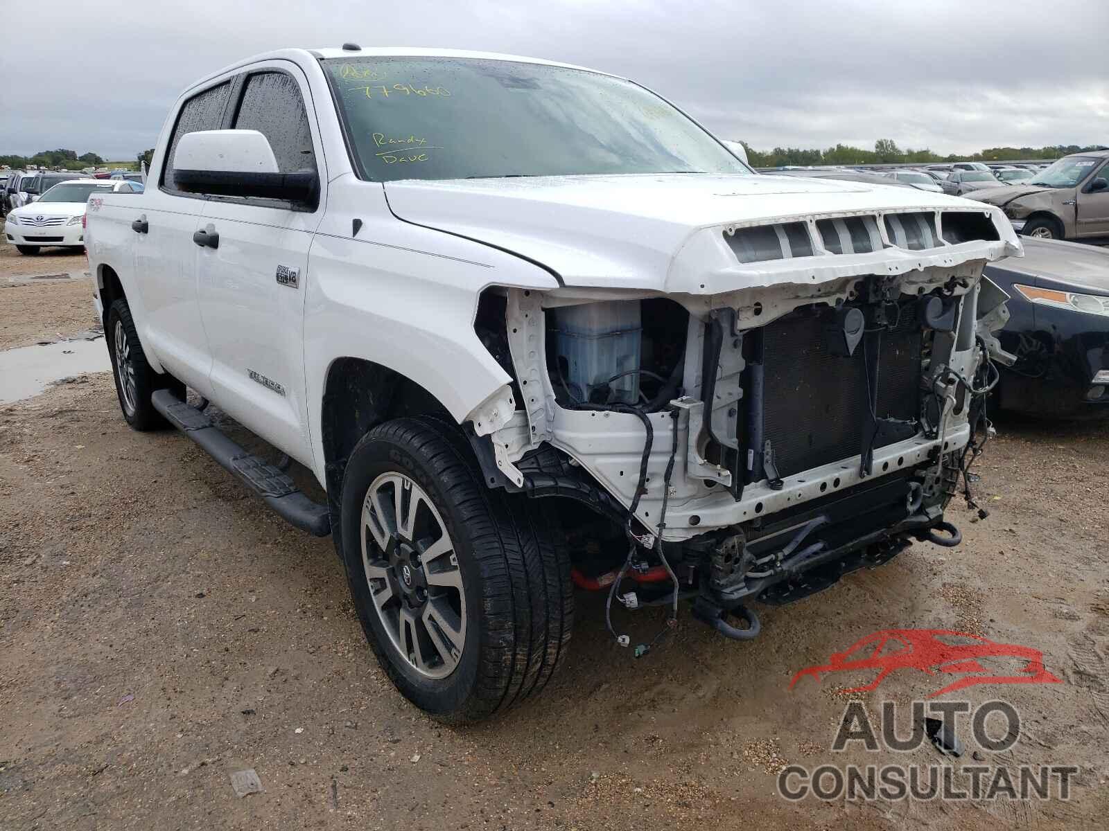 TOYOTA TUNDRA 2019 - 5TFDY5F19KX779660