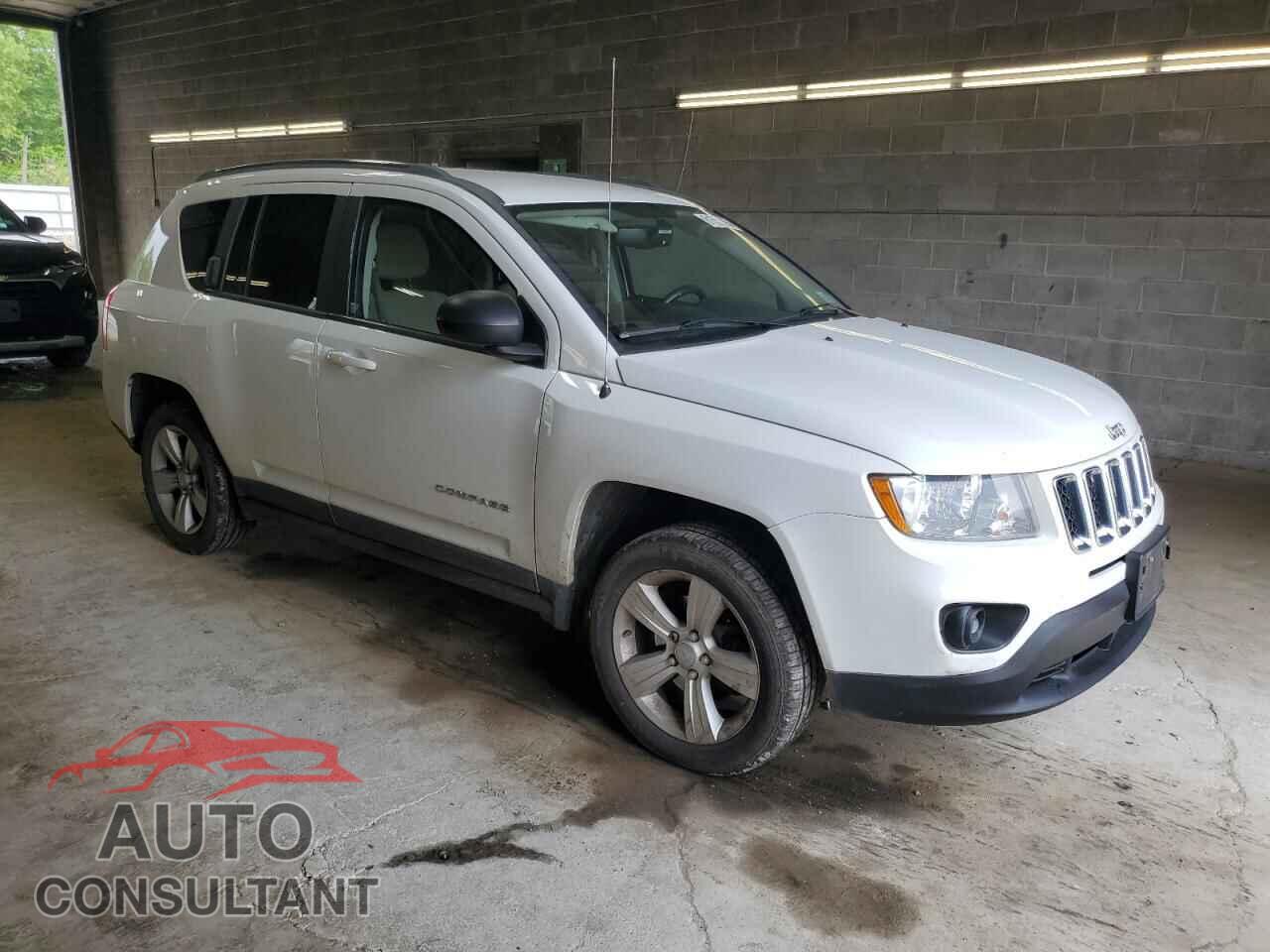 JEEP COMPASS 2011 - 1J4NF1FB3BD282529