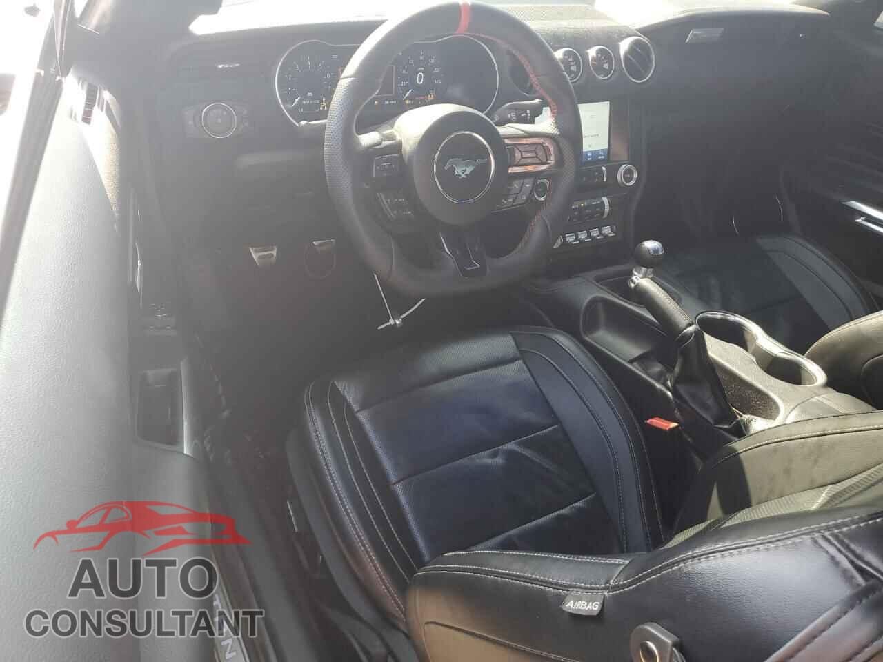 FORD MUSTANG 2019 - 1FA6P8CF9K5111887