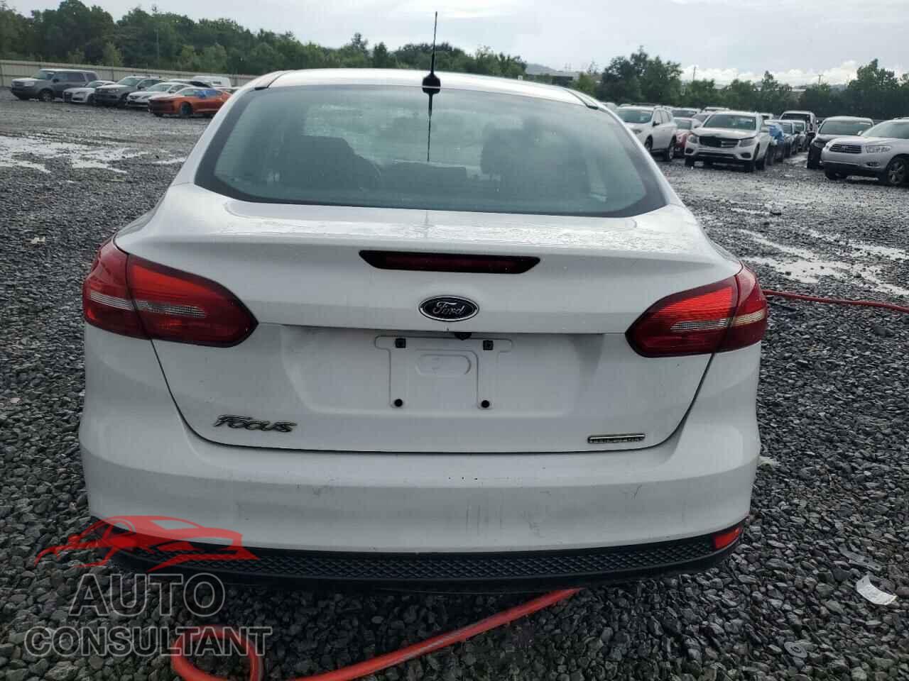 FORD FOCUS 2016 - 1FADP3E23GL387134
