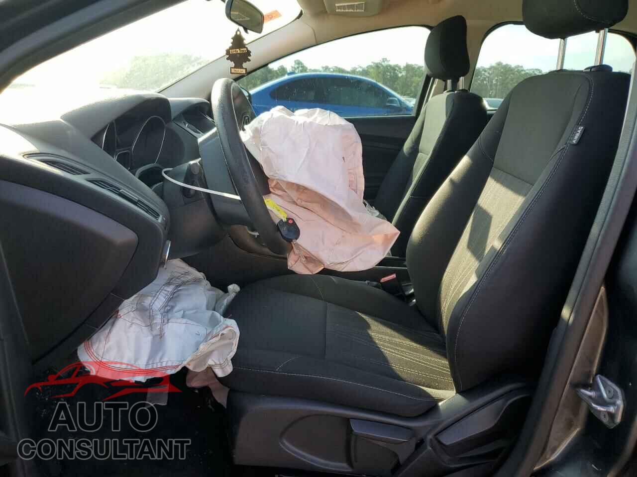 FORD FOCUS 2016 - 1FADP3E27GL350345