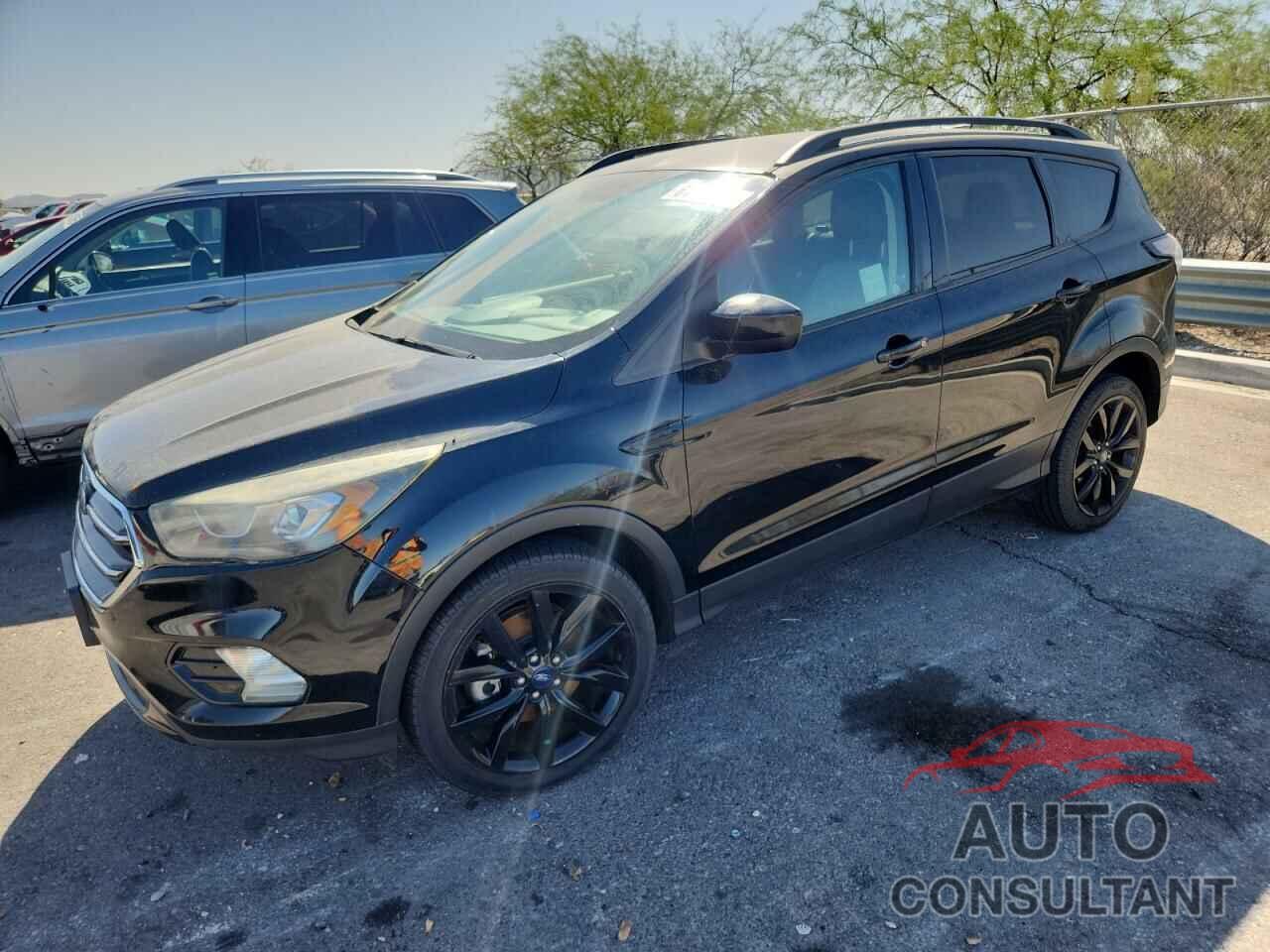 FORD ESCAPE 2017 - 1FMCU0G99HUD42231