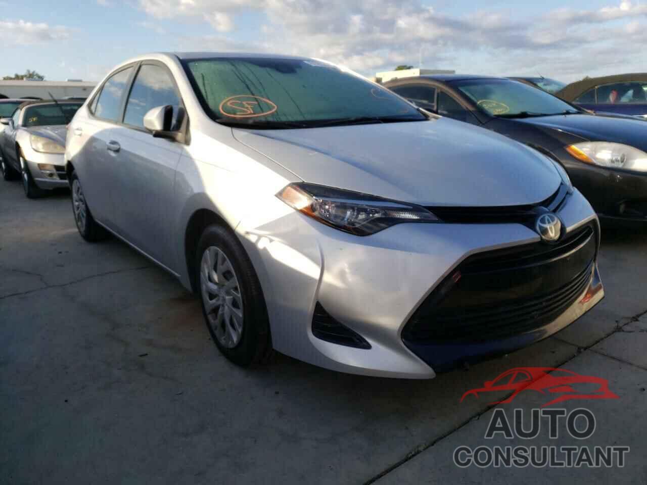 TOYOTA COROLLA 2018 - 2T1BURHE2JC047040