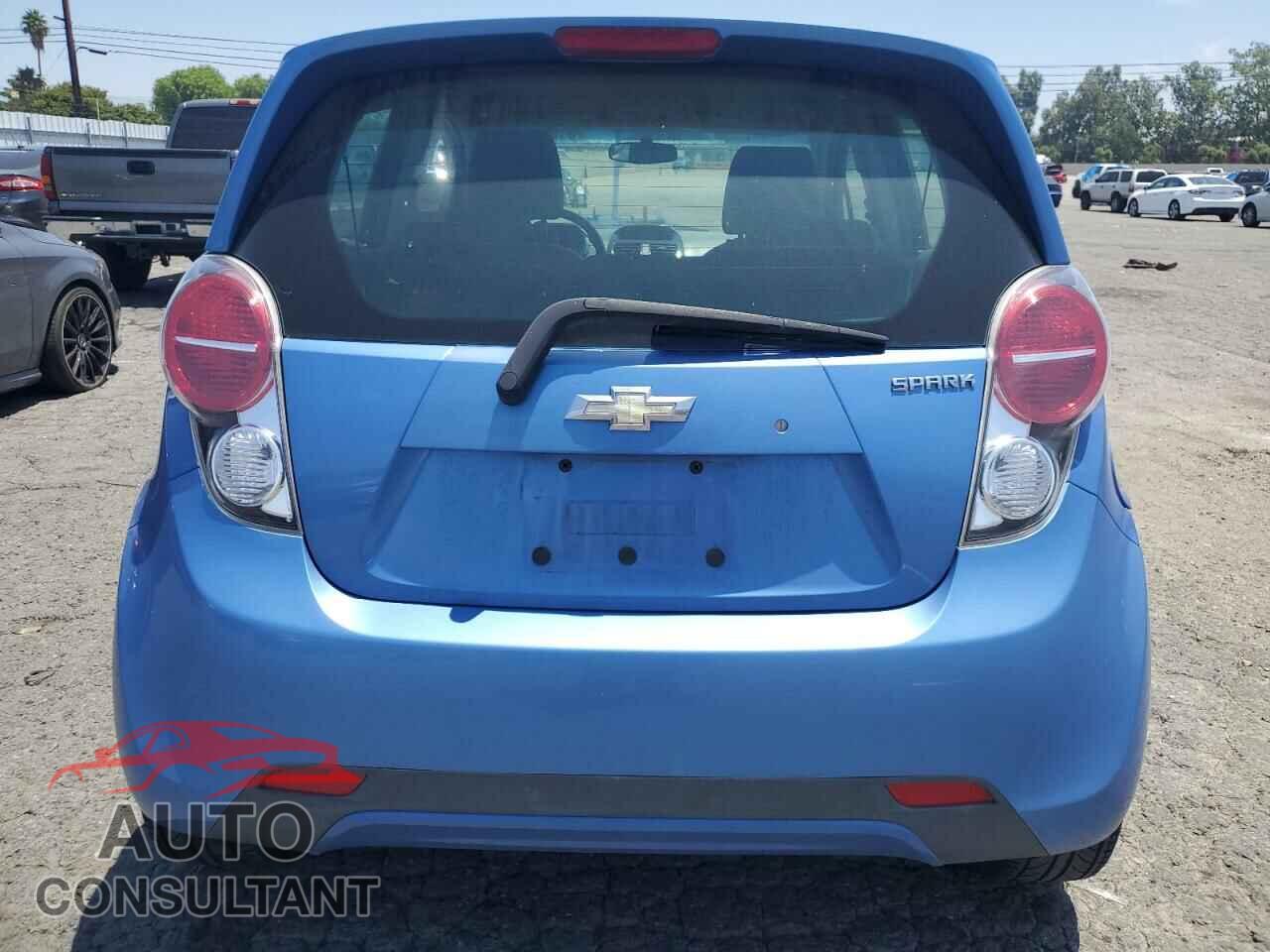CHEVROLET SPARK 2015 - KL8CD6S98FC717861