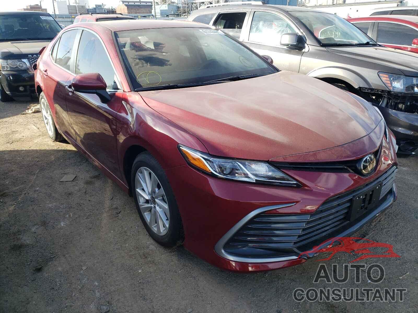 TOYOTA CAMRY 2021 - 4T1C11AK0MU484150