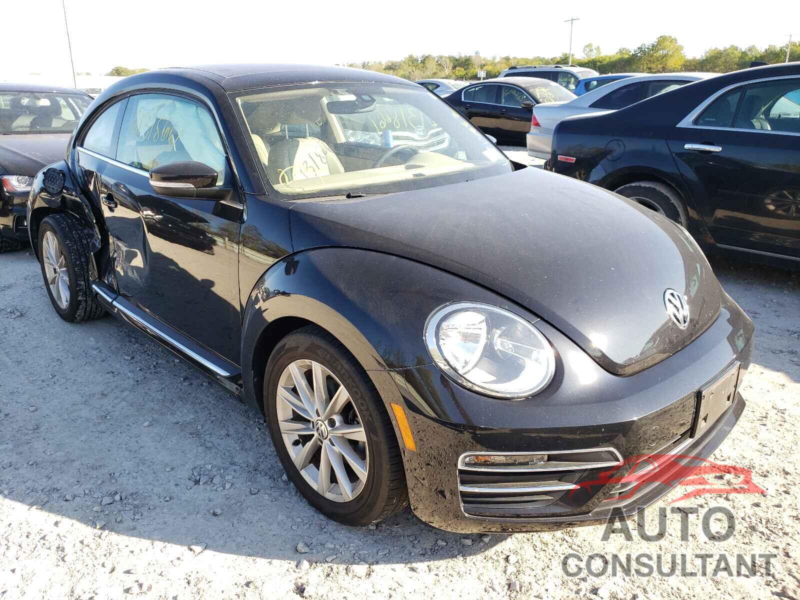 VOLKSWAGEN BEETLE 2018 - 3VWJD7AT3JM702755