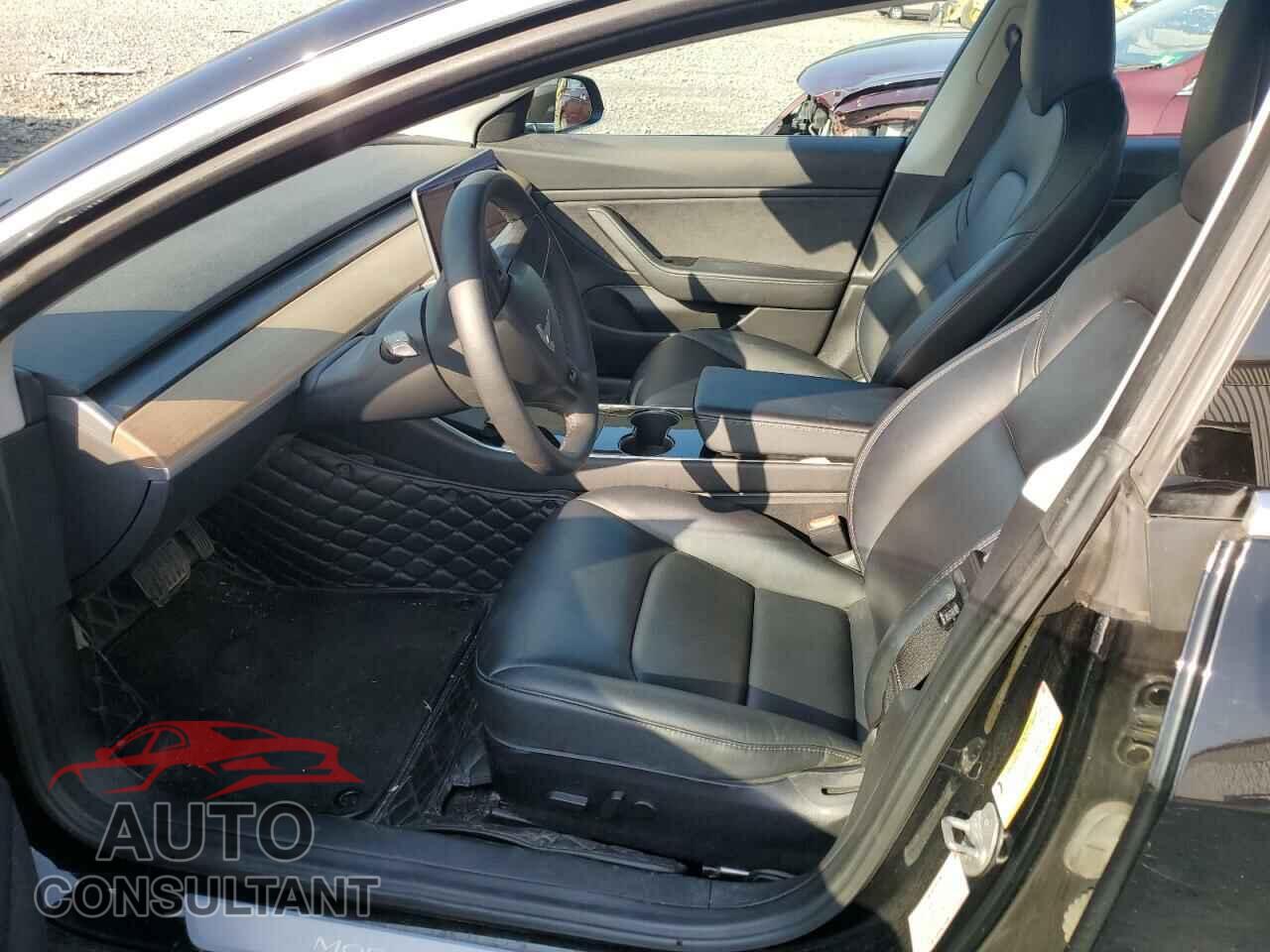 TESLA MODEL 3 2018 - 5YJ3E1EA4JF152355