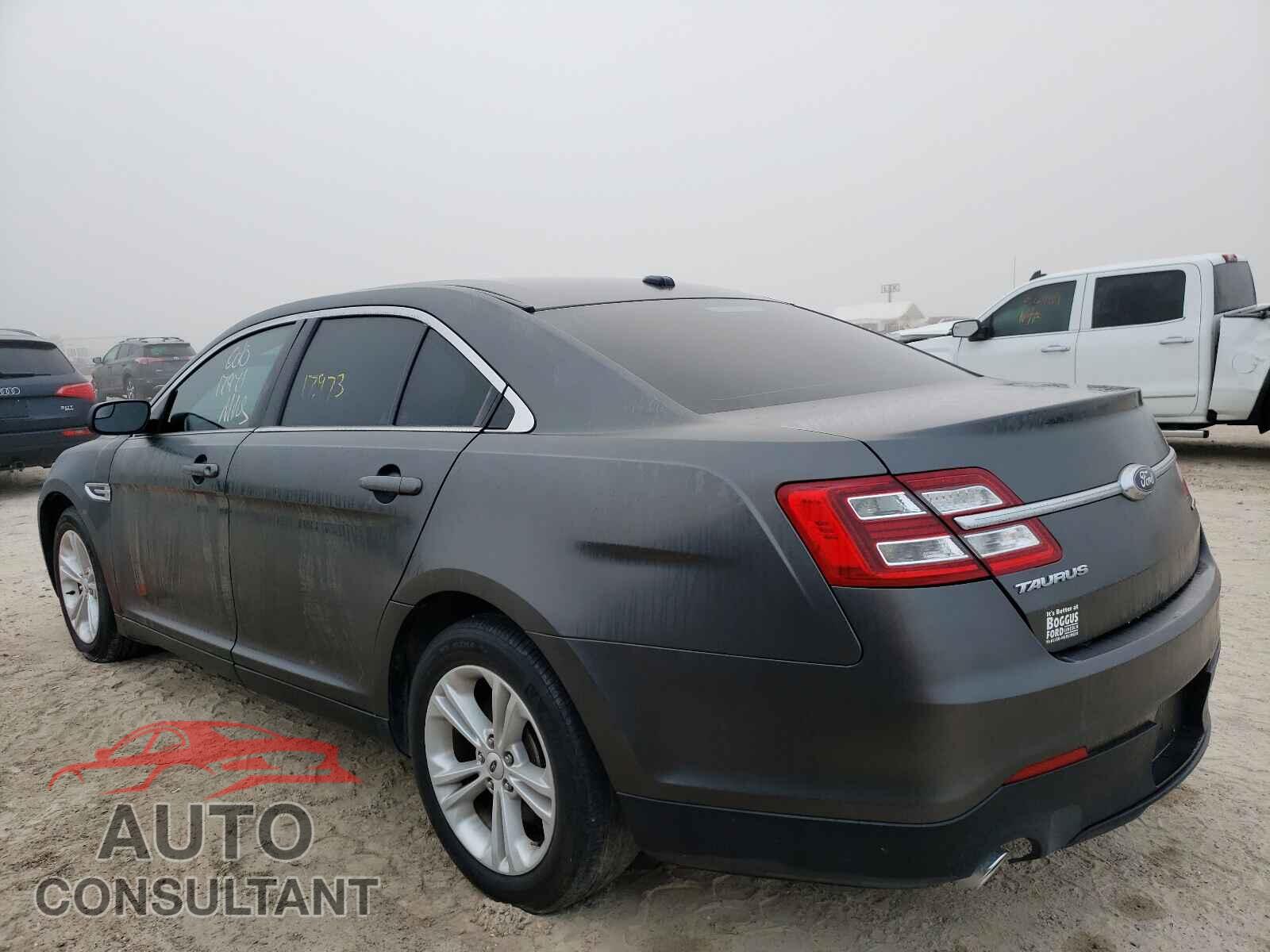 FORD TAURUS 2018 - 1FAHP2D89JG104009
