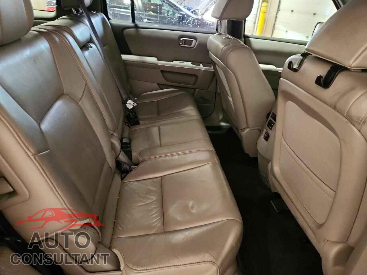 HONDA PILOT 2012 - 5FNYF4H59CB048143