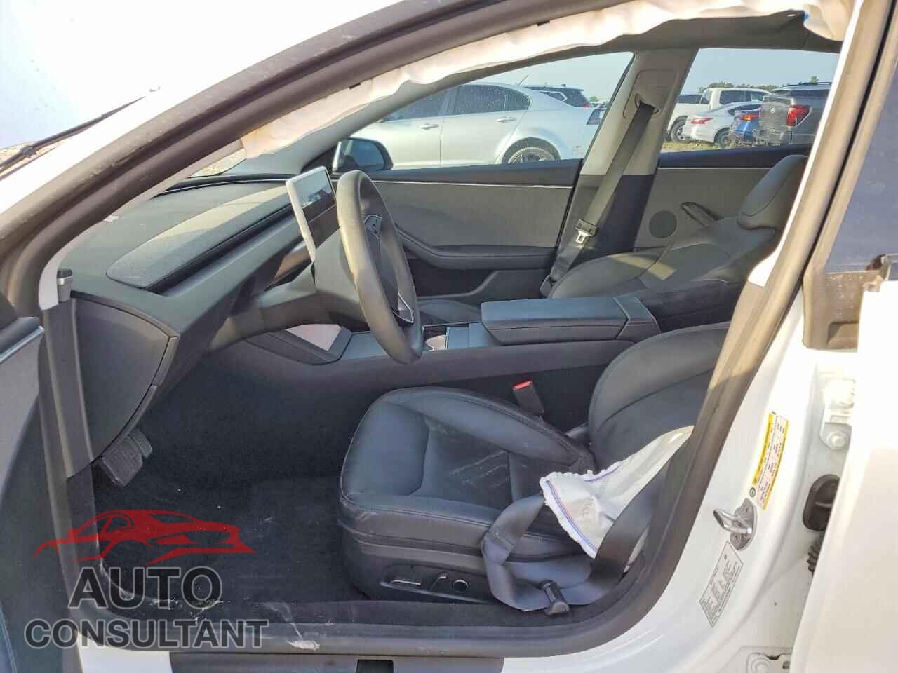 TESLA MODEL 3 2024 - 5YJ3E1EA1RF865824