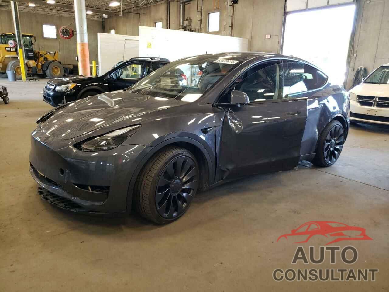 TESLA MODEL Y 2023 - 7SAYGDEF0PF788537