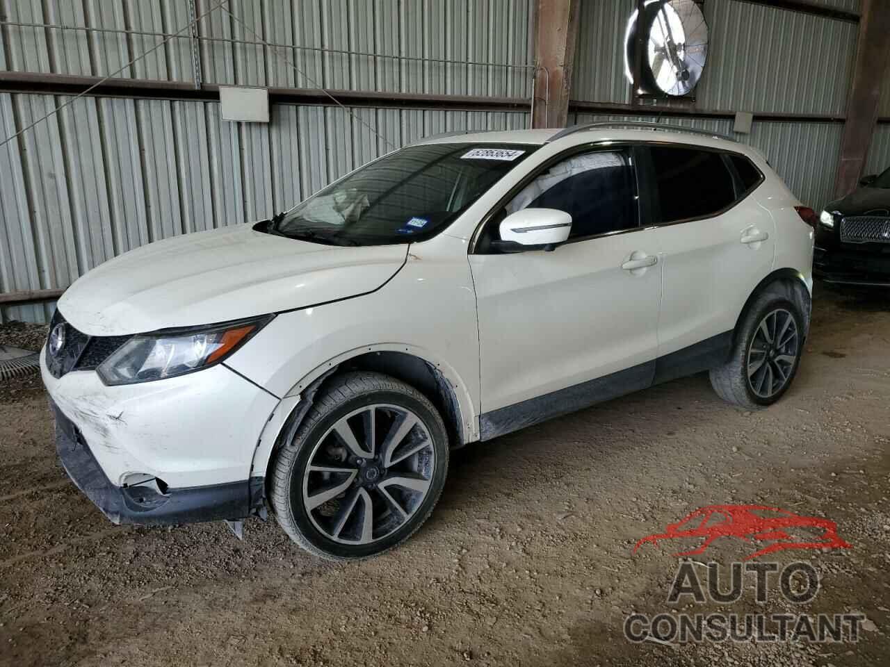 NISSAN ROGUE 2017 - JN1BJ1CP5HW001211