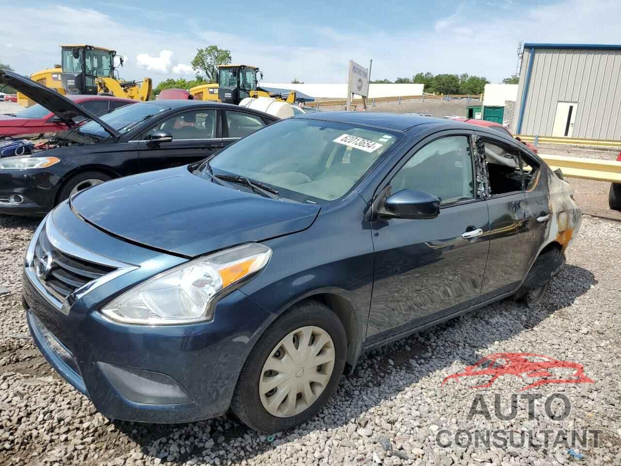 NISSAN VERSA 2017 - 3N1CN7AP7HL822041