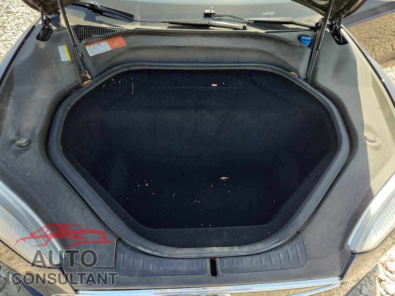 TESLA MODEL S 2015 - 5YJSA1H27FF090694