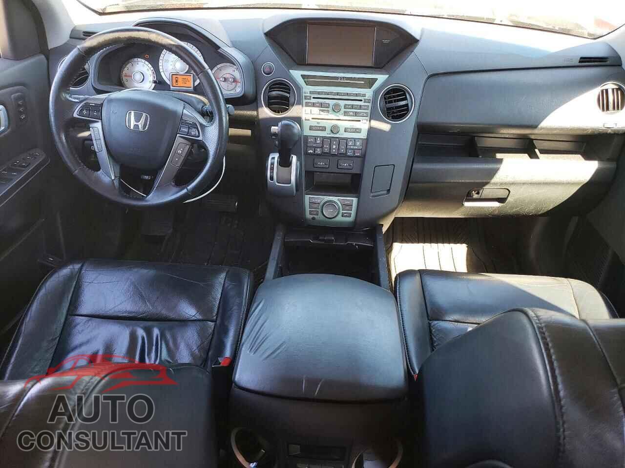 HONDA PILOT 2011 - 5FNYF3H99BB035792