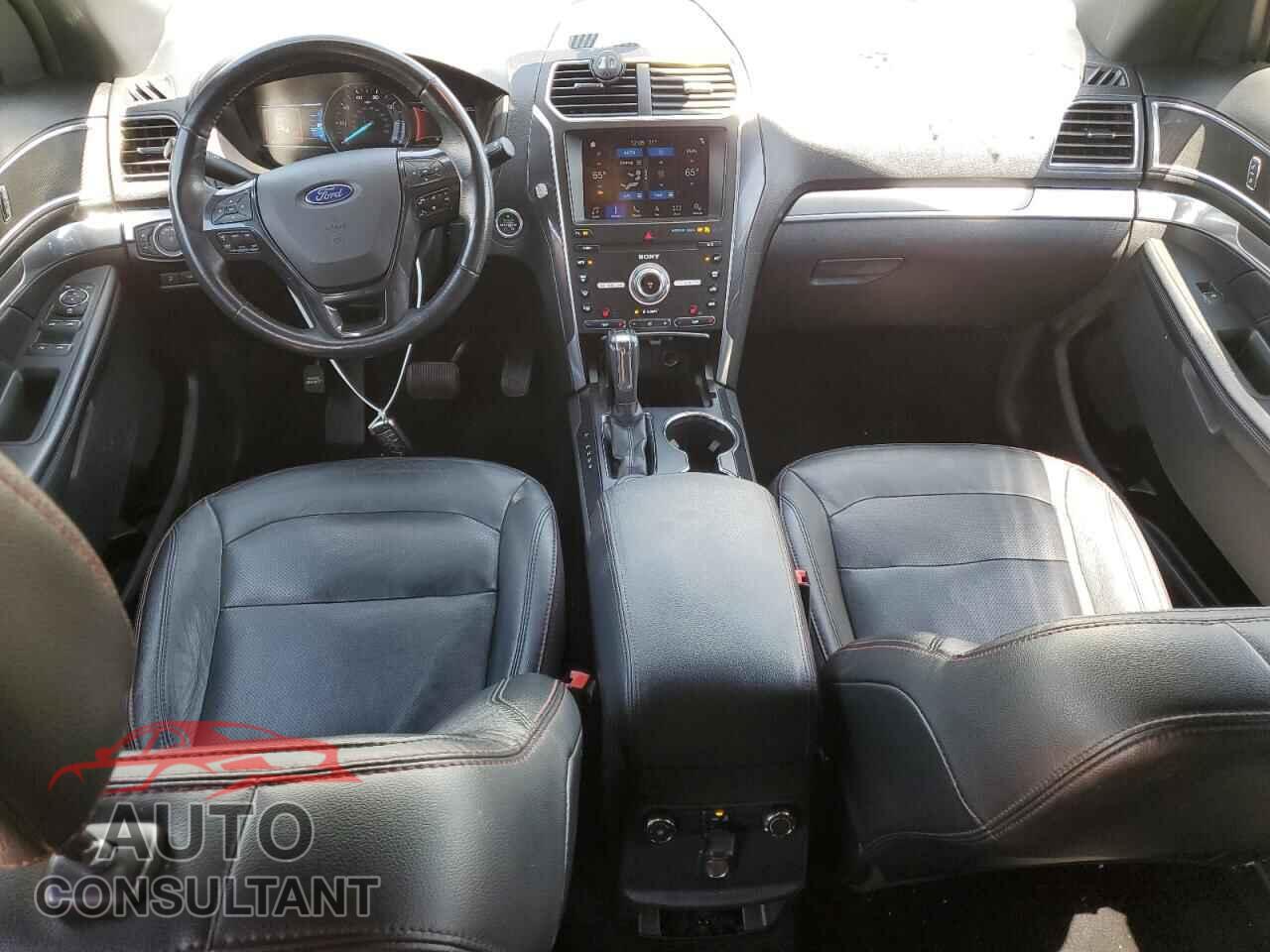 FORD EXPLORER 2019 - 1FM5K8GT2KGA64271