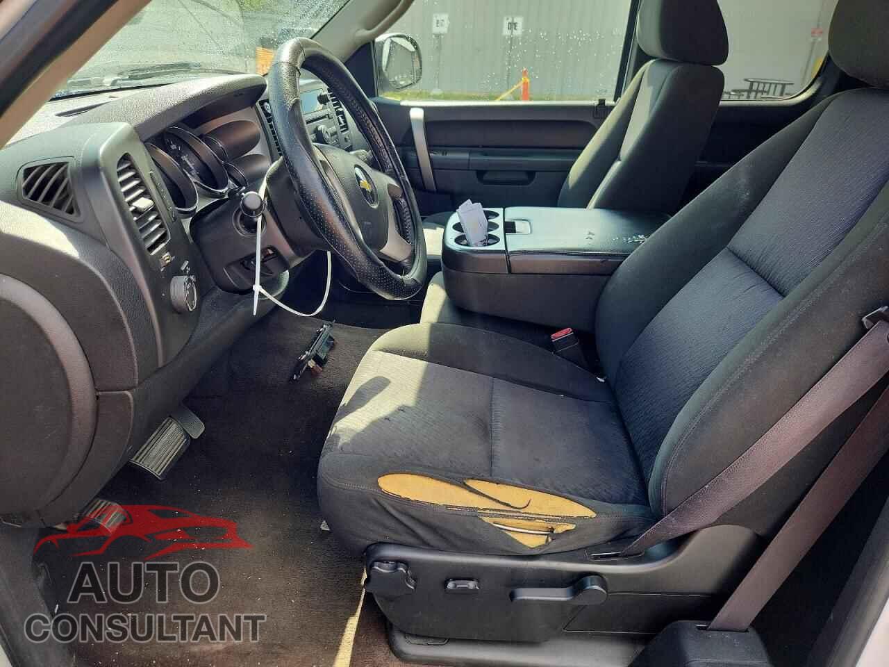 CHEVROLET SILVERADO 2011 - 1GCRCSE03BZ282524