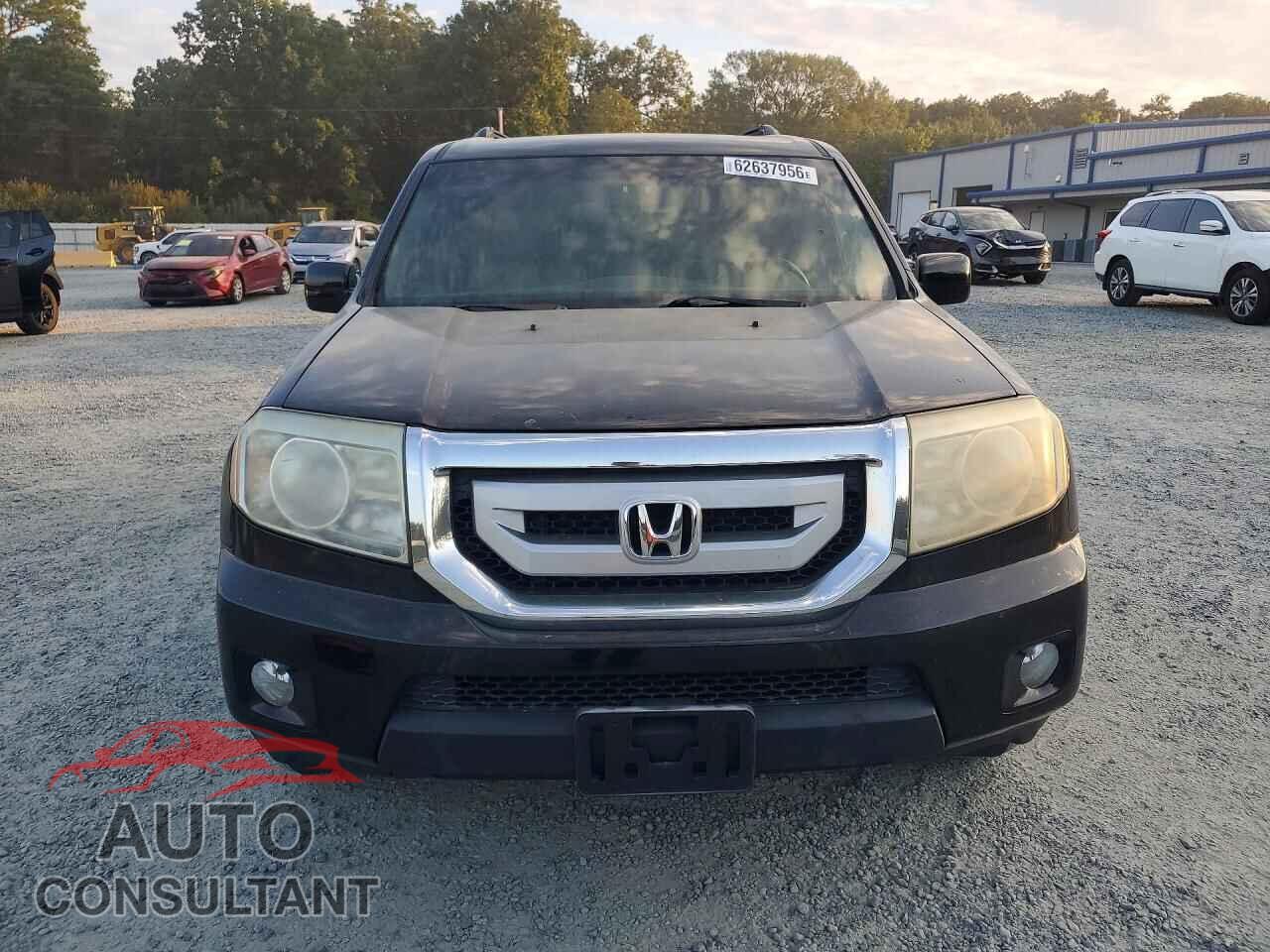 HONDA PILOT 2011 - 5FNYF4H58BB014774