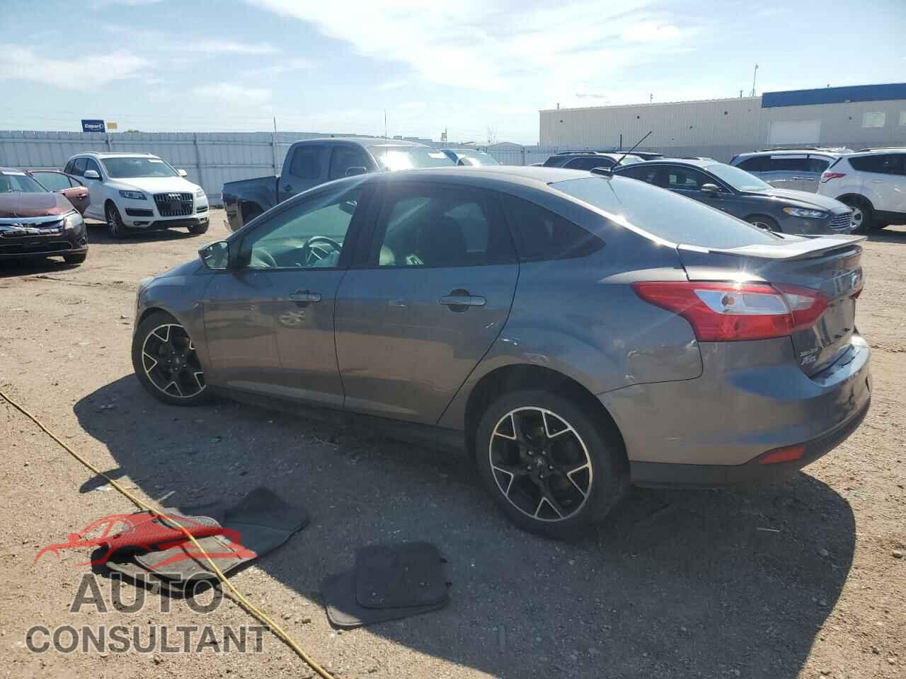 FORD FOCUS 2012 - 1FAHP3F28CL400549