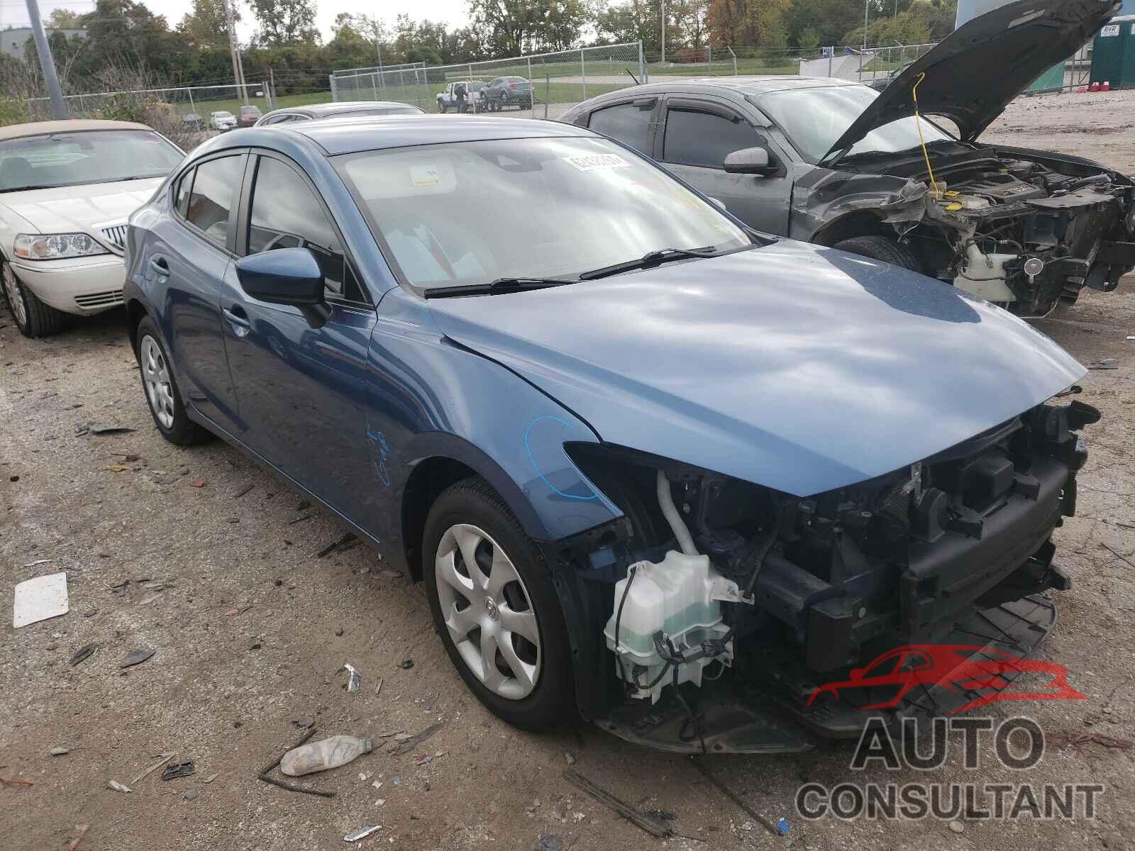 MAZDA 3 2018 - 3MZBN1U73JM223622