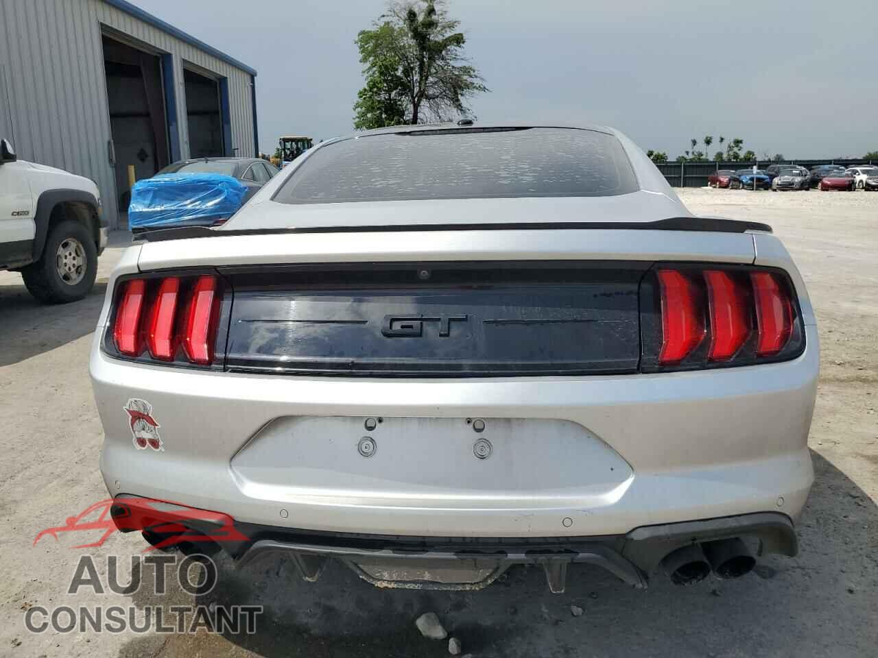 FORD MUSTANG 2019 - 1FA6P8CF2K5199942