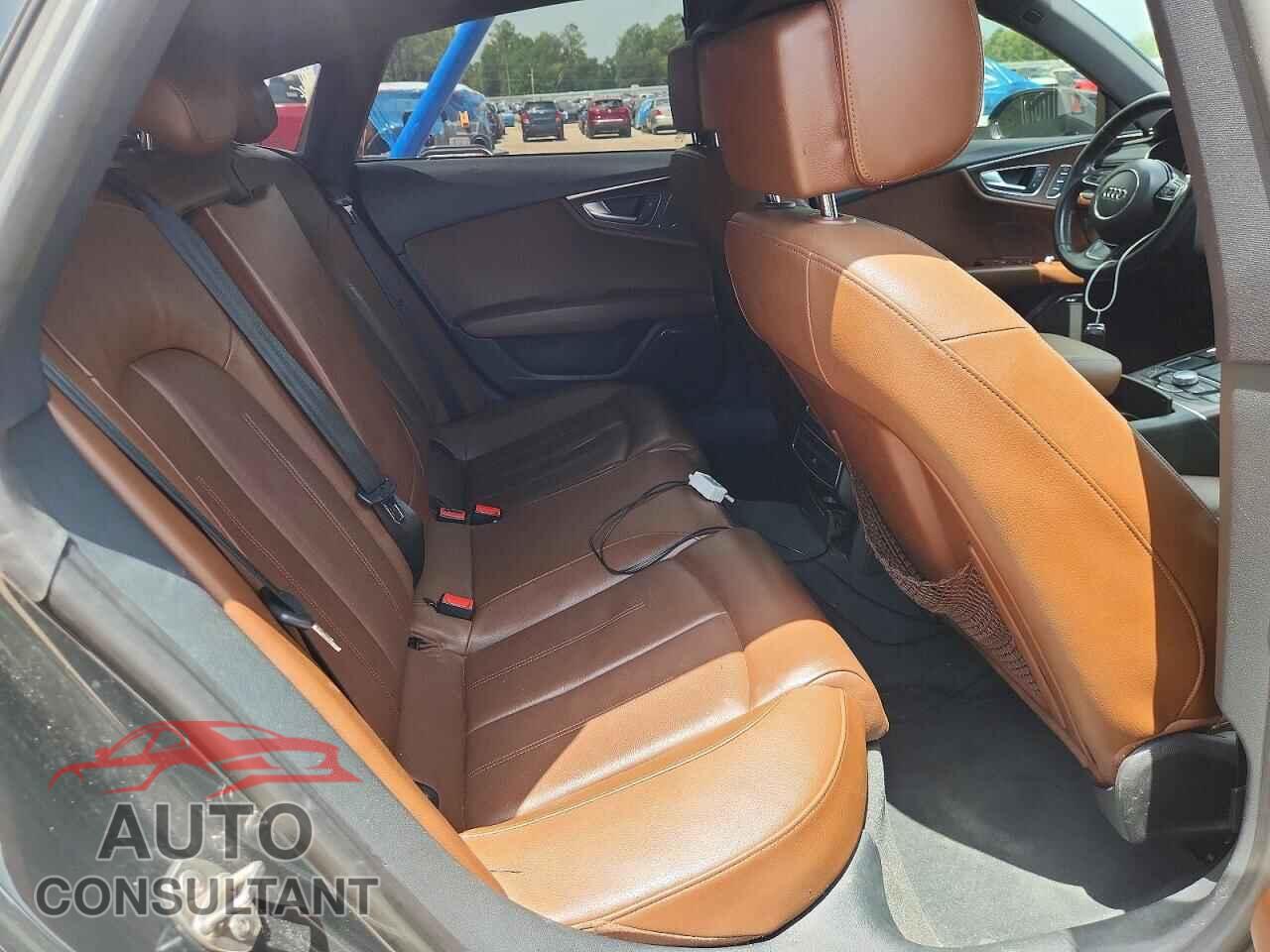 AUDI A7 2013 - WAUYGAFC8DN132175