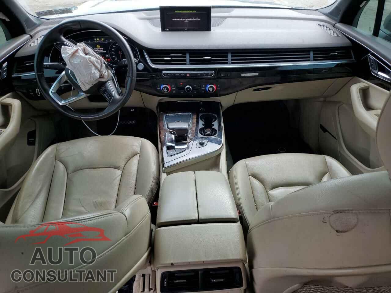 AUDI Q7 2017 - WA1LHAF77HD045015