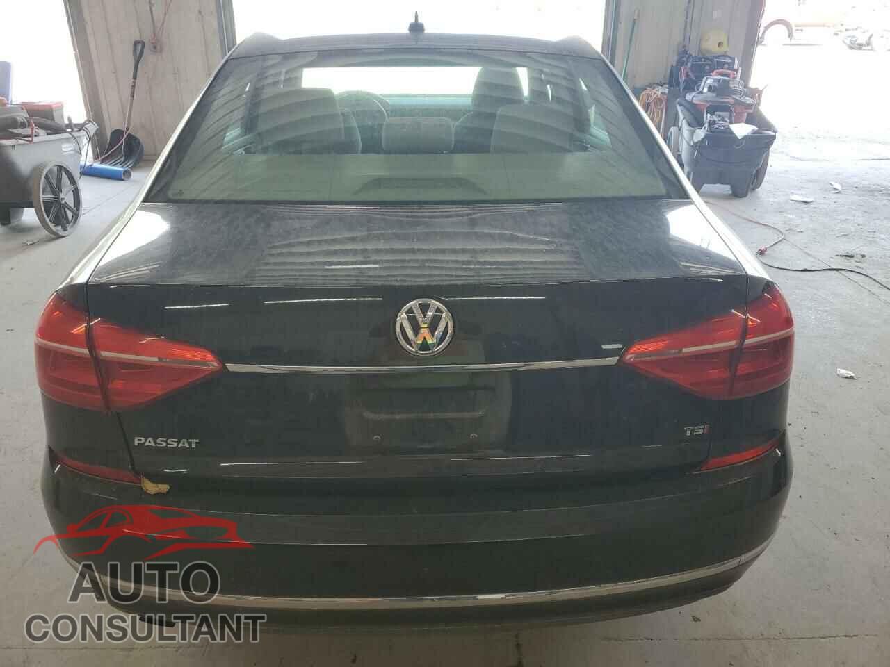 VOLKSWAGEN PASSAT 2016 - 1VWAT7A37GC015162