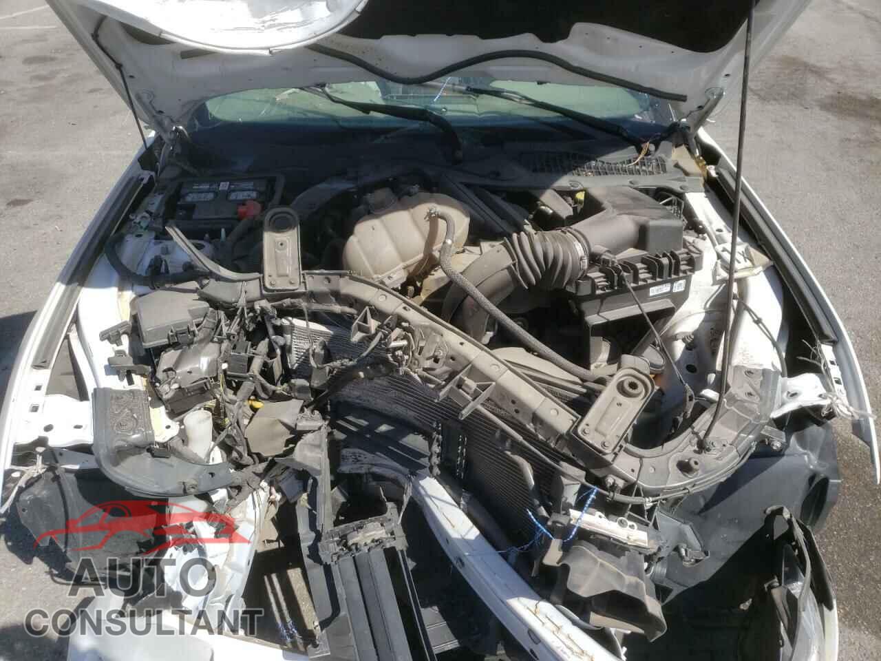 FORD MUSTANG 2019 - 1FATP8UH2K5126329