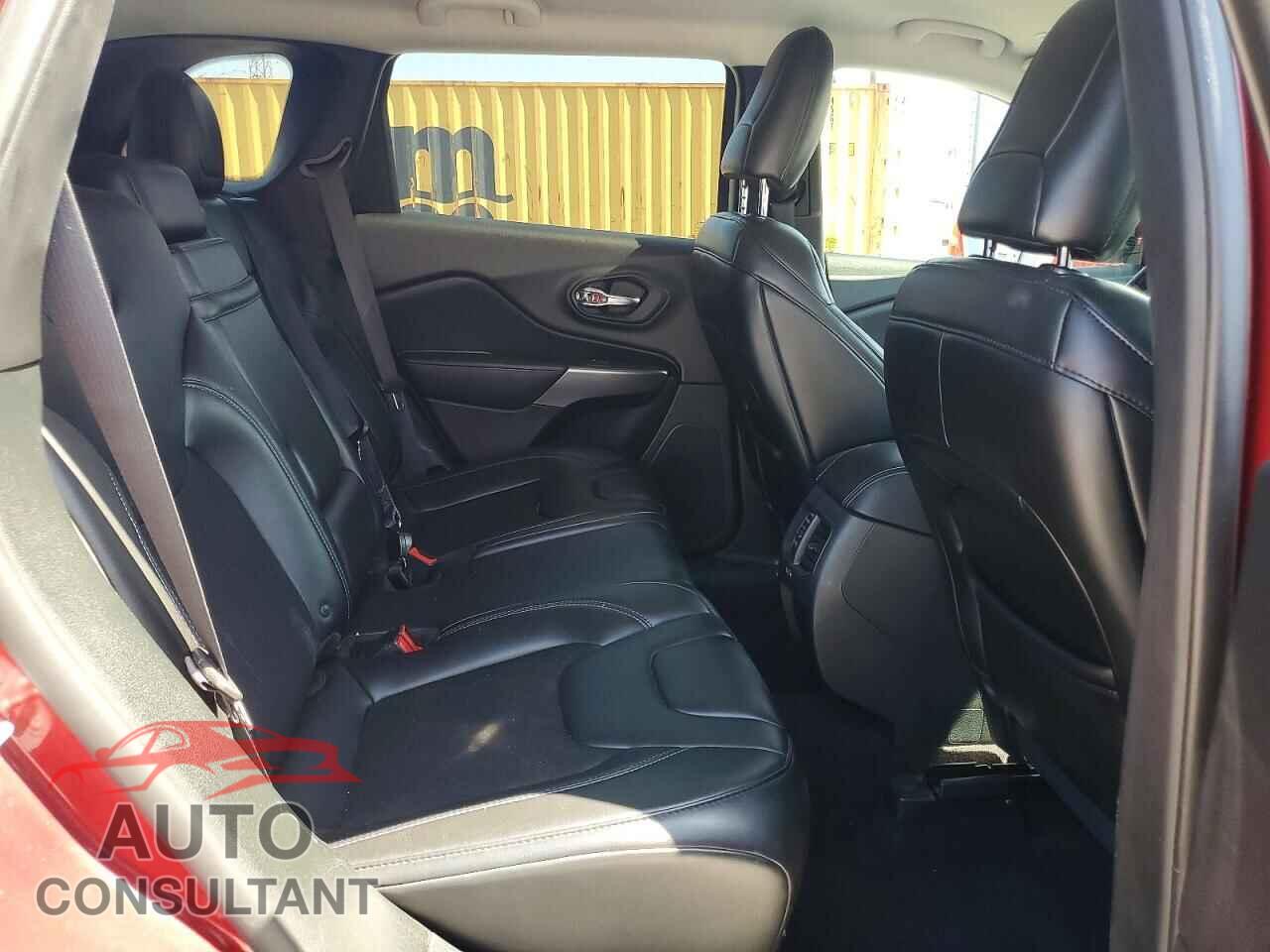 JEEP CHEROKEE 2019 - 1C4PJLLB9KD204527