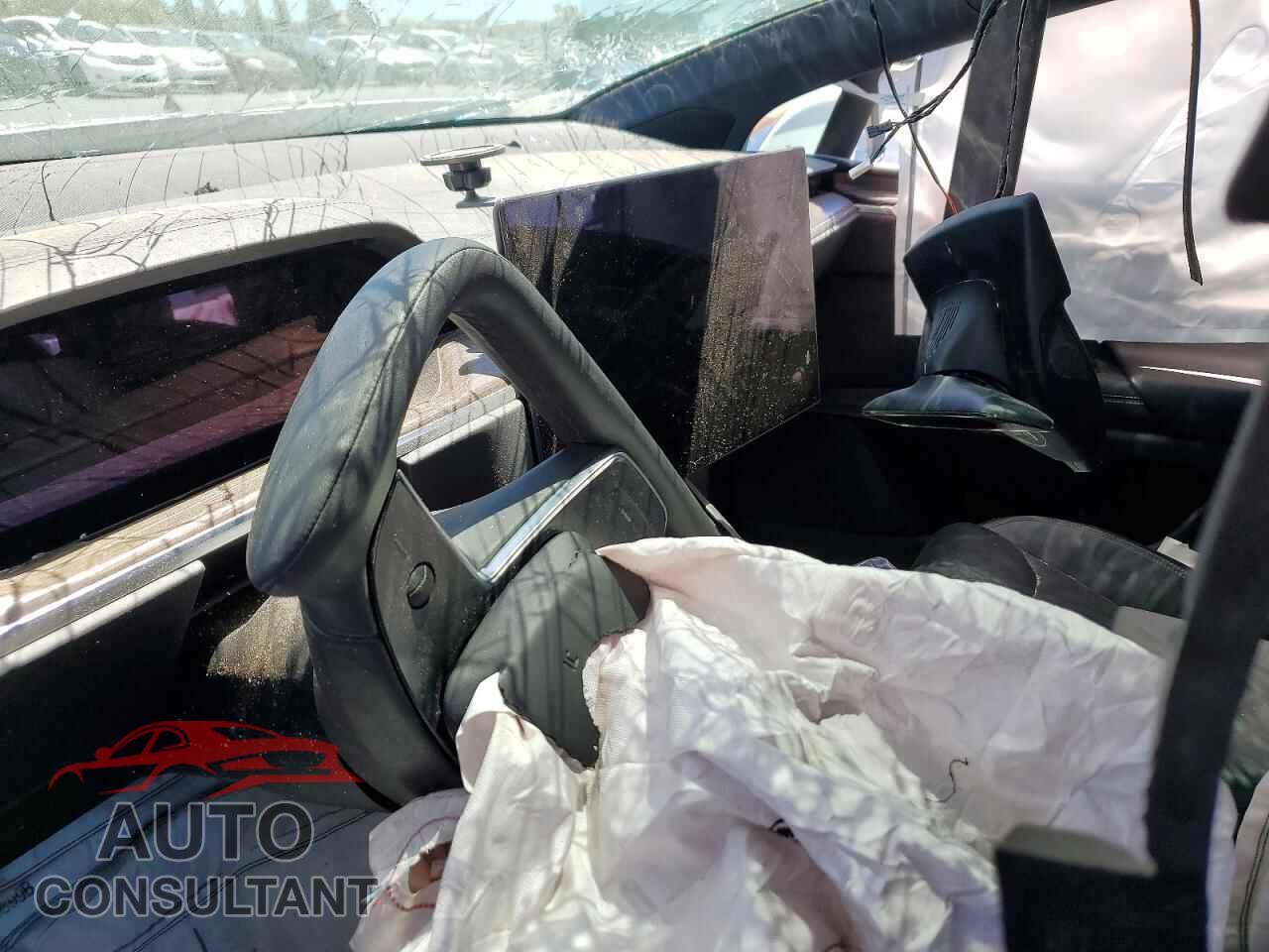 TESLA MODEL X 2023 - 7SAXCDE52PF378790