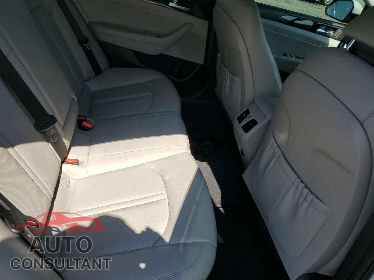 HYUNDAI SONATA 2017 - KMHE34L16HA057975