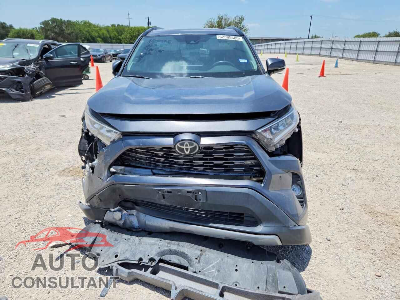 TOYOTA RAV4 2019 - 2T3Y1RFV2KC009208