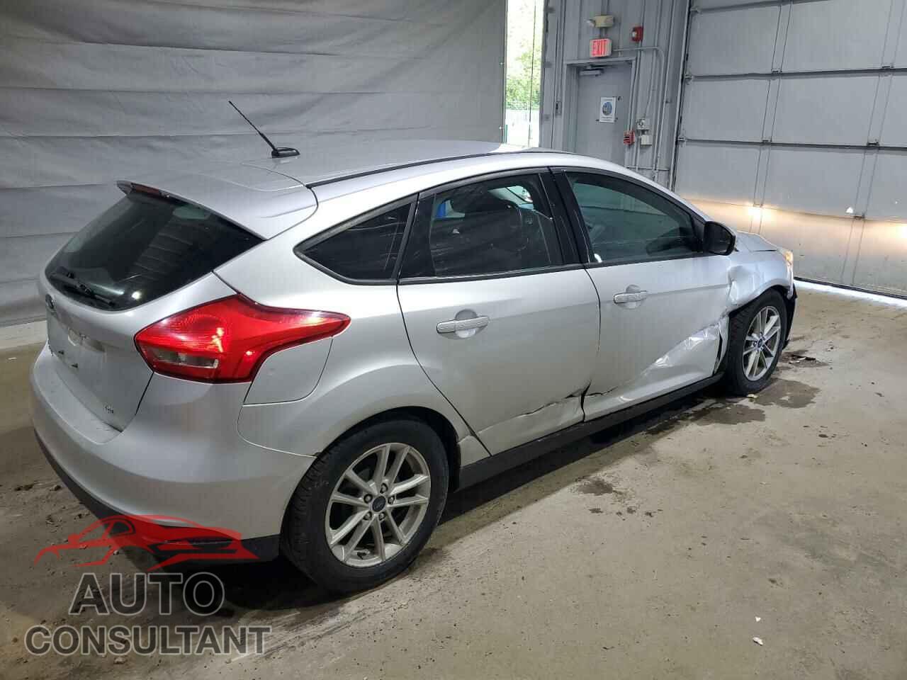FORD FOCUS 2016 - 1FADP3K26GL392803