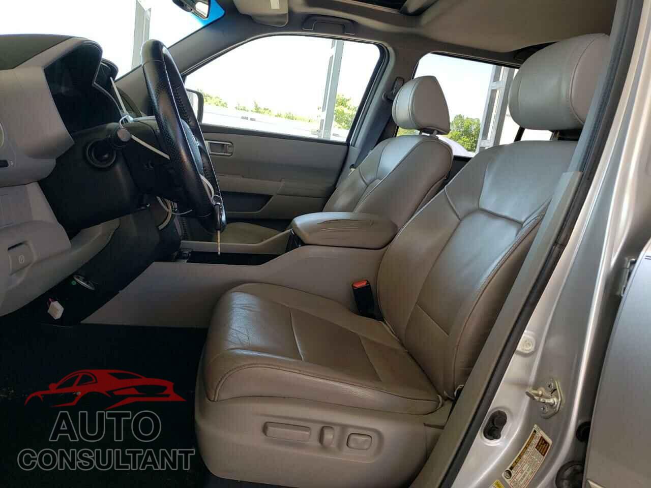 HONDA PILOT 2012 - 5FNYF4H58CB082266