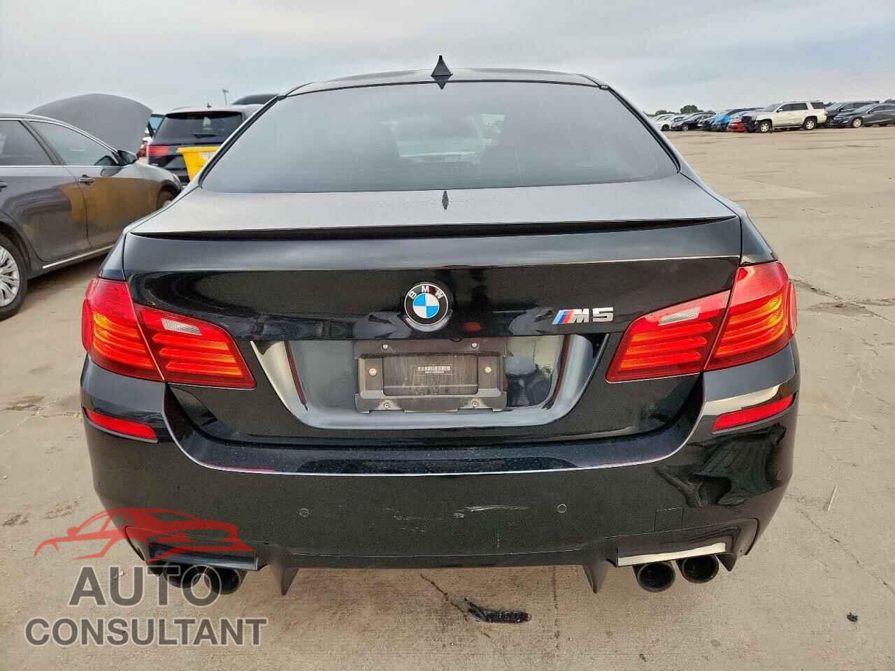 BMW M5 2014 - WBSFV9C53ED593238