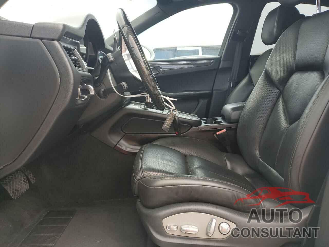 PORSCHE MACAN 2016 - WP1AB2A56GLB48617
