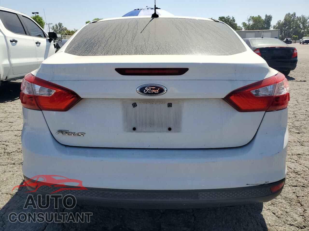 FORD FOCUS 2013 - 1FADP3E25DL374414