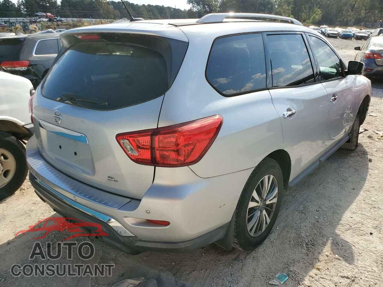 NISSAN PATHFINDER 2017 - 5N1DR2MN7HC668912