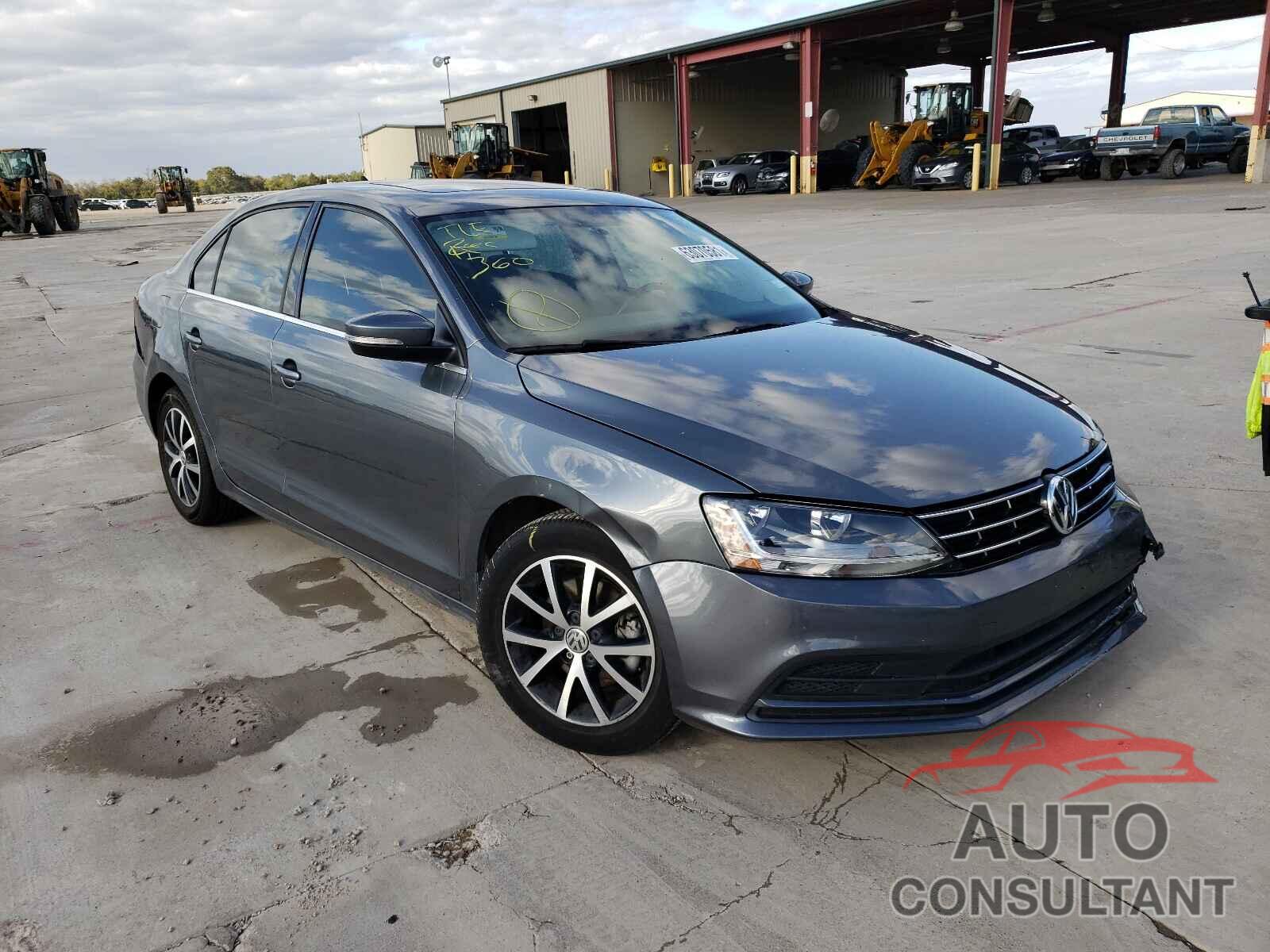 VOLKSWAGEN JETTA 2018 - 3VWDB7AJ9JM260159