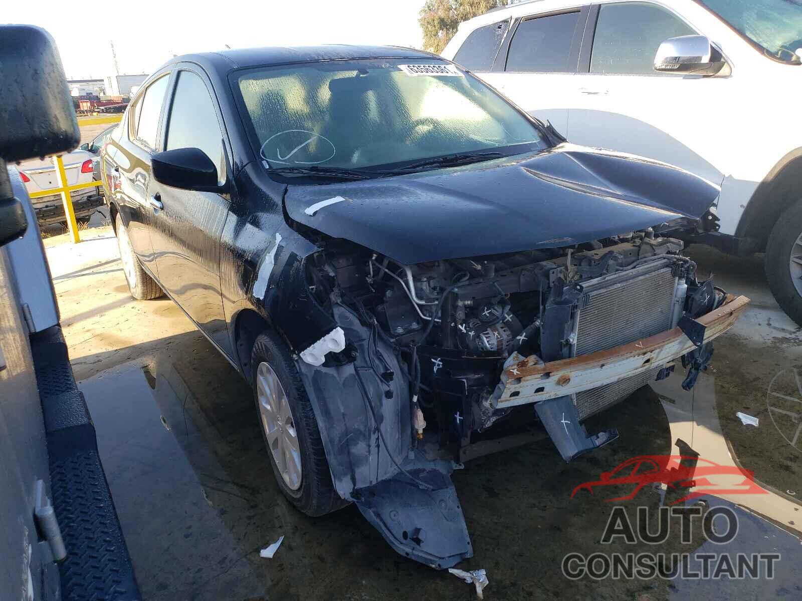 NISSAN VERSA 2018 - 3N1CN7AP3JL872232