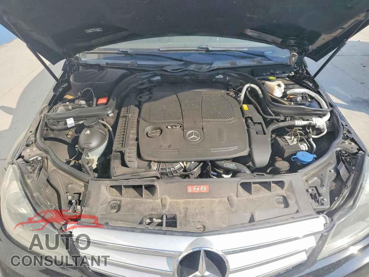 MERCEDES-BENZ C-CLASS 2013 - WDDGF8AB5DR277911