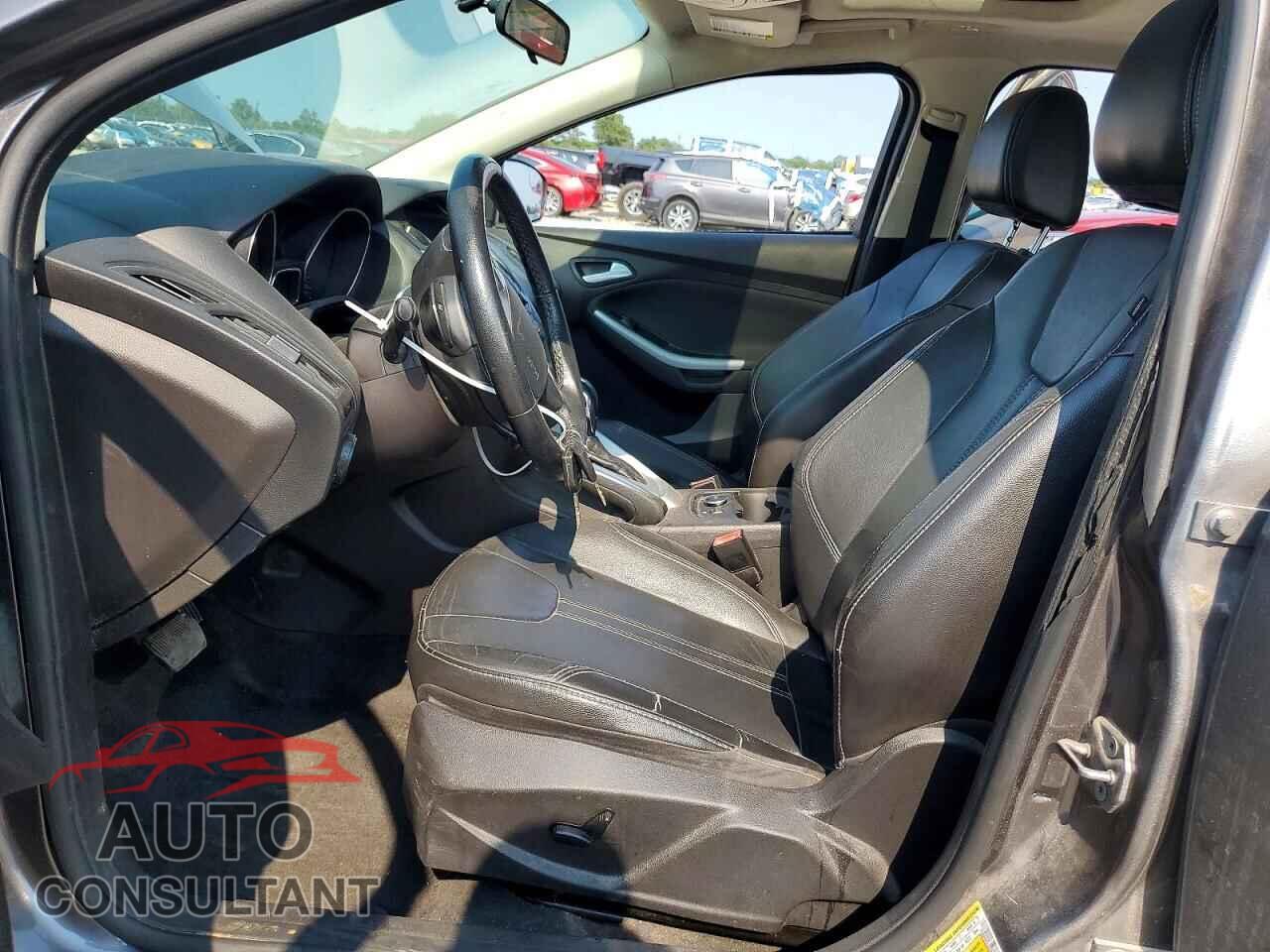 FORD FOCUS 2013 - 1FADP3K21DL270958