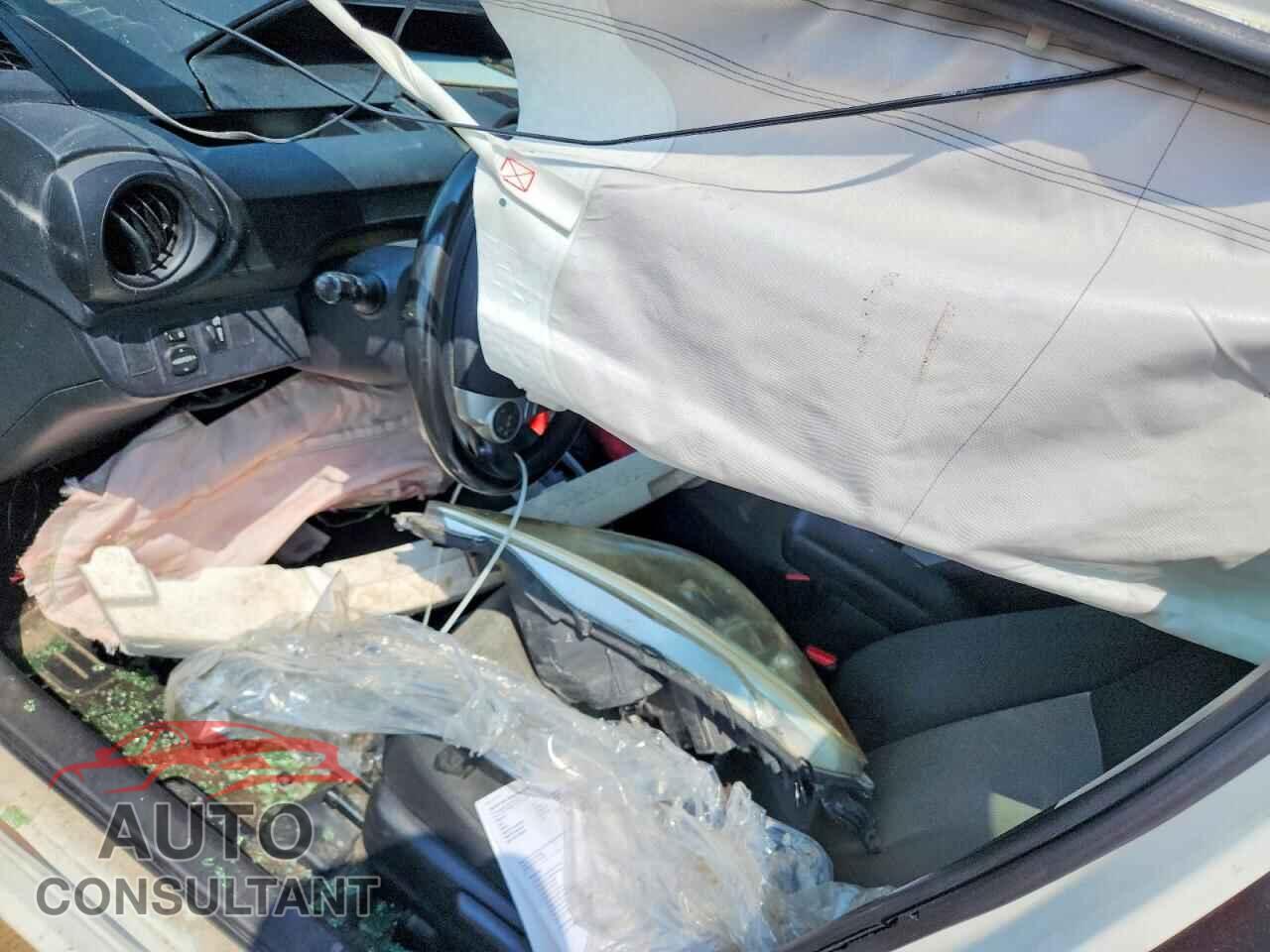 TOYOTA PRIUS 2014 - JTDKDTB35E1069578