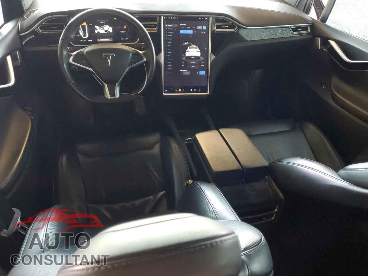 TESLA MODEL X 2016 - 5YJXCBE21GF022158