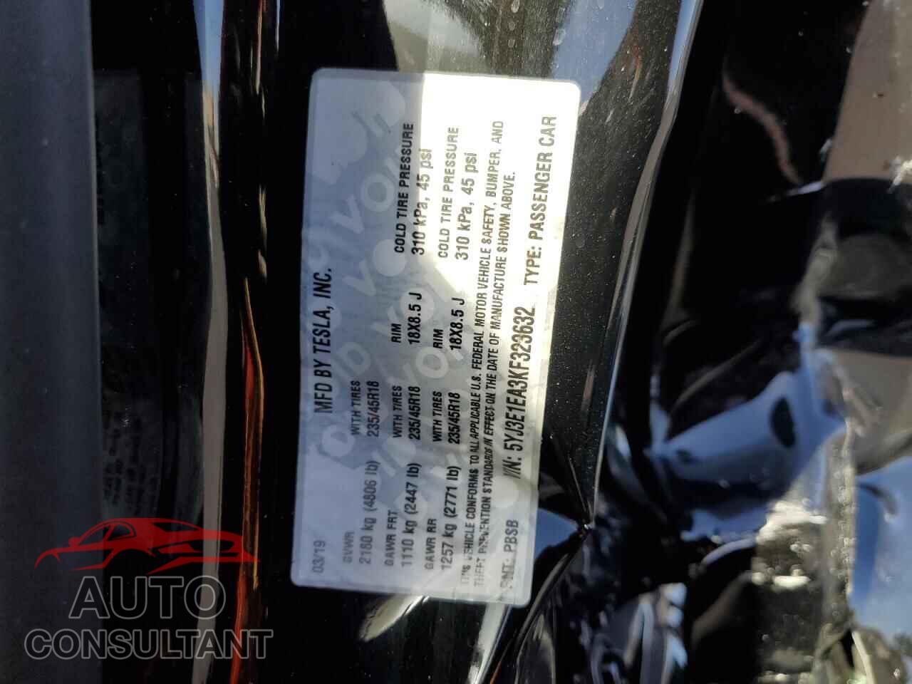 TESLA MODEL 3 2019 - 5YJ3E1EA3KF323632