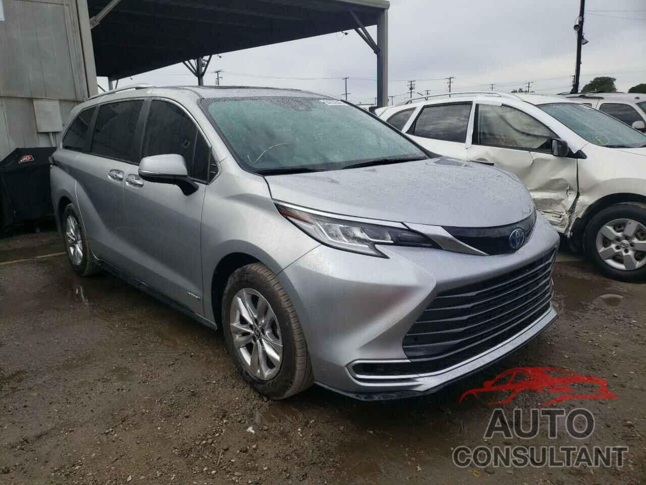 TOYOTA SIENNA 2021 - 5TDZSKFC6MS003213