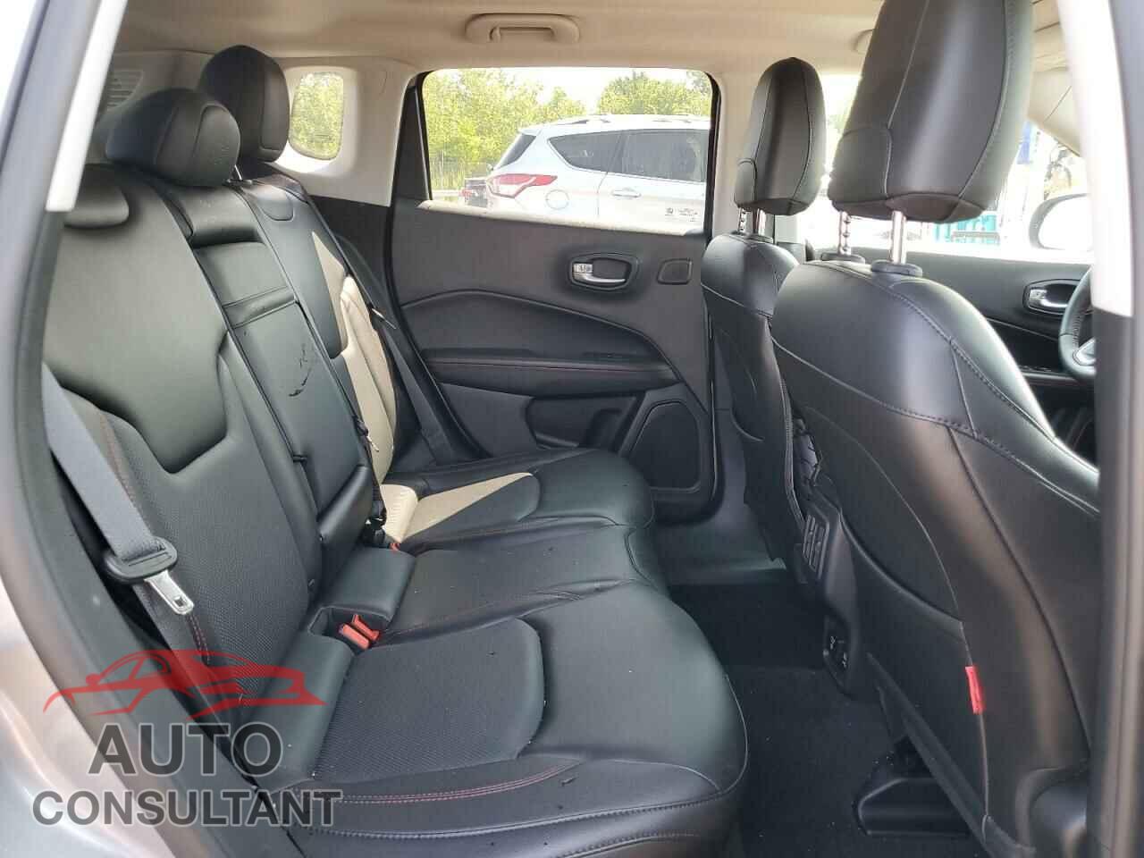 JEEP COMPASS 2017 - 3C4NJDDB5HT645604