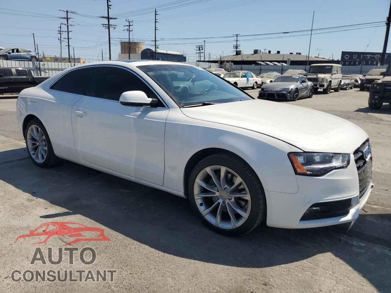 AUDI A5 2013 - WAUCFAFR0DA035142