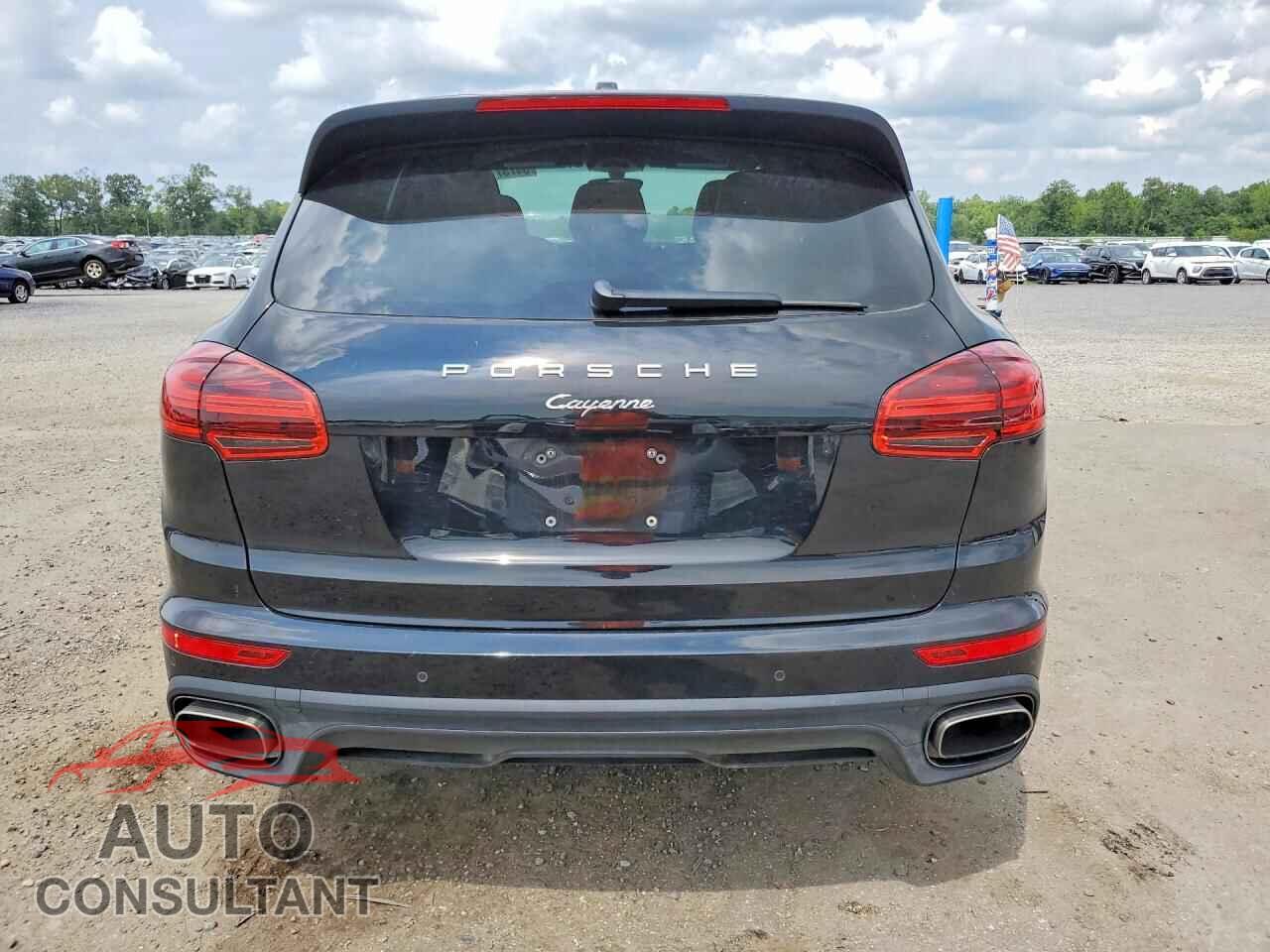 PORSCHE CAYENNE 2017 - WP1AA2A25HKA81735